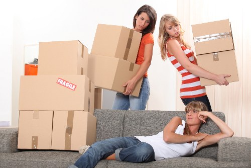 Efficient loading of a moving truck